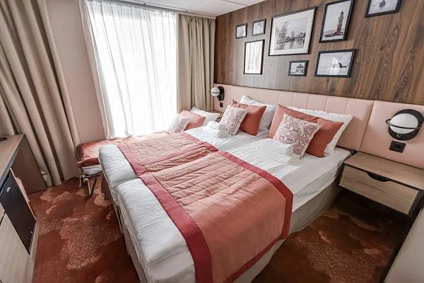 Каюта Полулюкс 2М+ с балконом на т/х Александра (Т.Г. Шевченко) Изображение 1