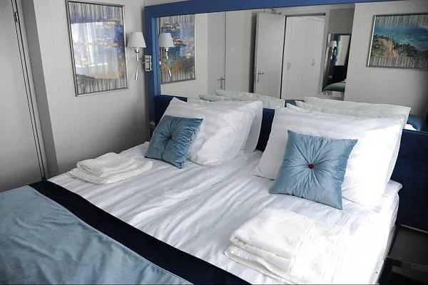 Каюта Люкс 2М+ на т/х Антон Чехов Изображение 3