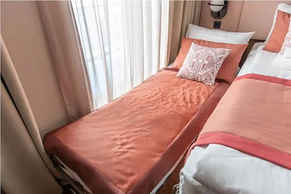 Каюта Полулюкс 2М+ с балконом на т/х Александра (Т.Г. Шевченко) Изображение 4