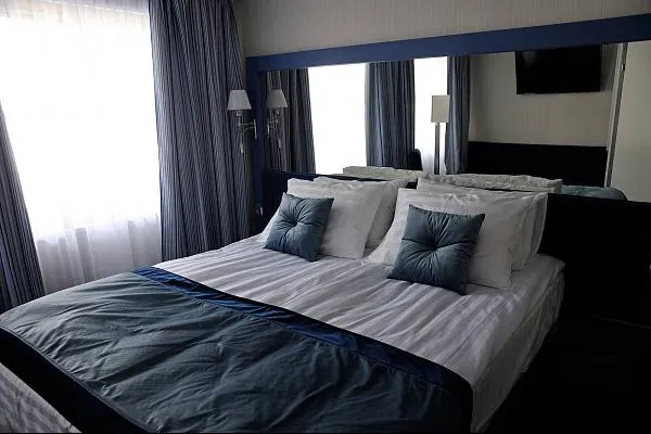 Каюта Люкс 2М+ на т/х Антон Чехов Изображение 8