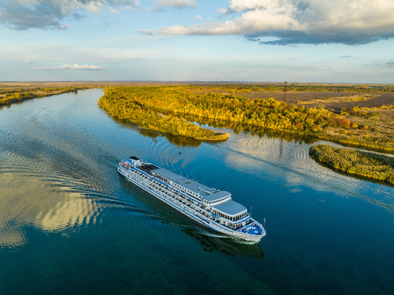 Собери свое путешествие: 4 города для старта круиза в мае